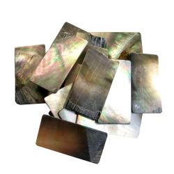 Nacre noire de Tahiti en 2,5 mm au poids plaques standard, 50 gr (~62 cm2)